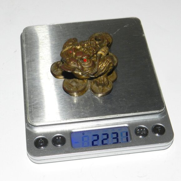 Old Chinese Solid Bronze Money Coin Statue Red-Eyed Frog - Picture 8 of 10